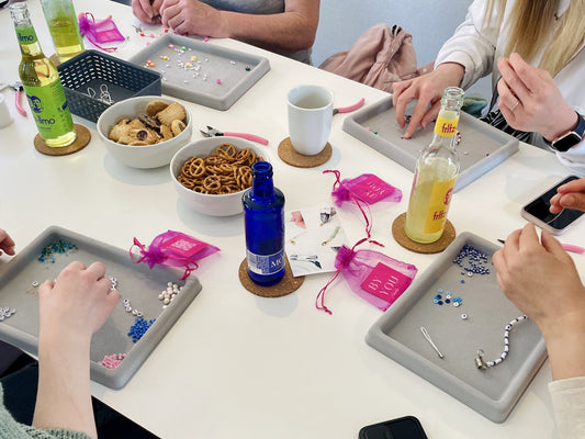 Jewelry Workshop Hannover: Designing Pearl Jewelry